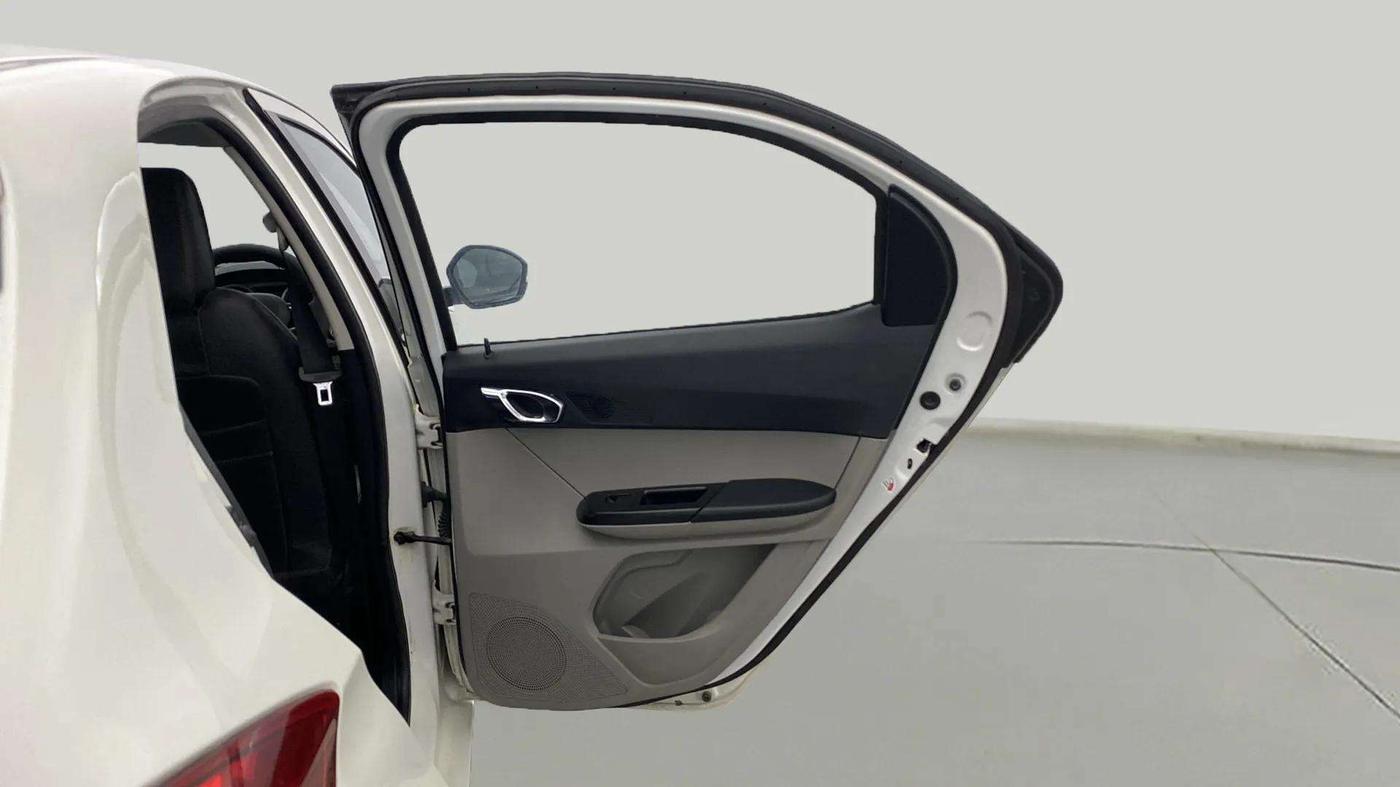 2017 Tata Tiago XZA PETROL, Petrol, Automatic, 72,447 km, RHS Rear Door
