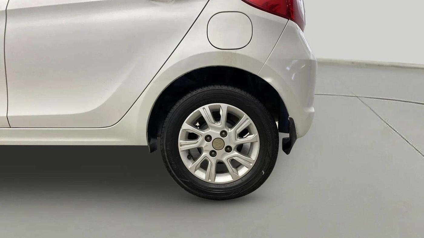 2017 Tata Tiago XZA PETROL, Petrol, Automatic, 72,447 km, Left Rear Wheel