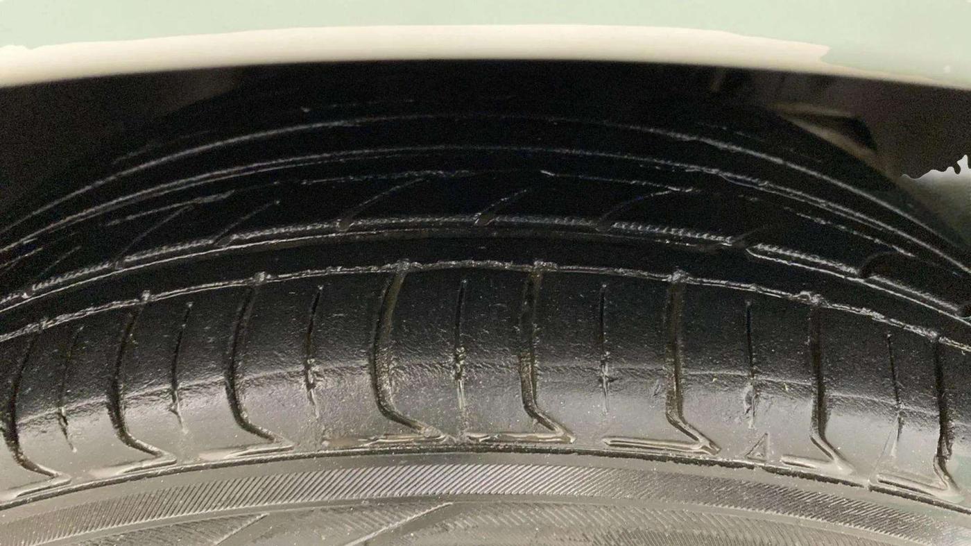 2017 Tata Tiago XZA PETROL, Petrol, Automatic, 72,447 km, Right Front Tyre Tread