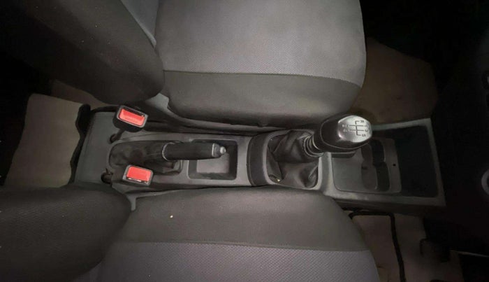 2016 Renault Kwid RXT 0.8, Petrol, Manual, 41,897 km, Gear Lever