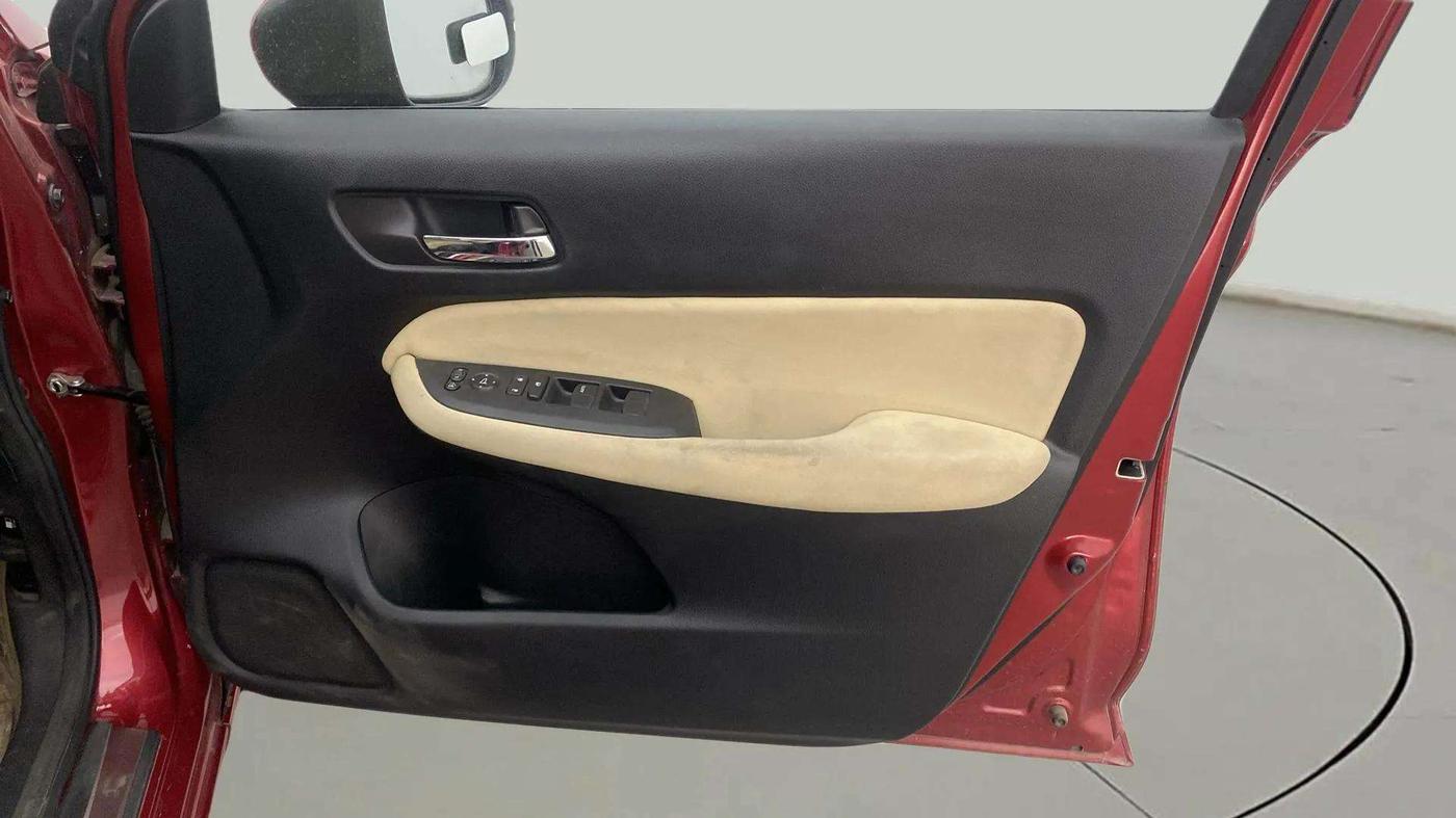 2021 Honda City 1.5L I-VTEC V MT 5TH GEN, Petrol, Manual, 37,966 km, Driver Side Door Panels Control