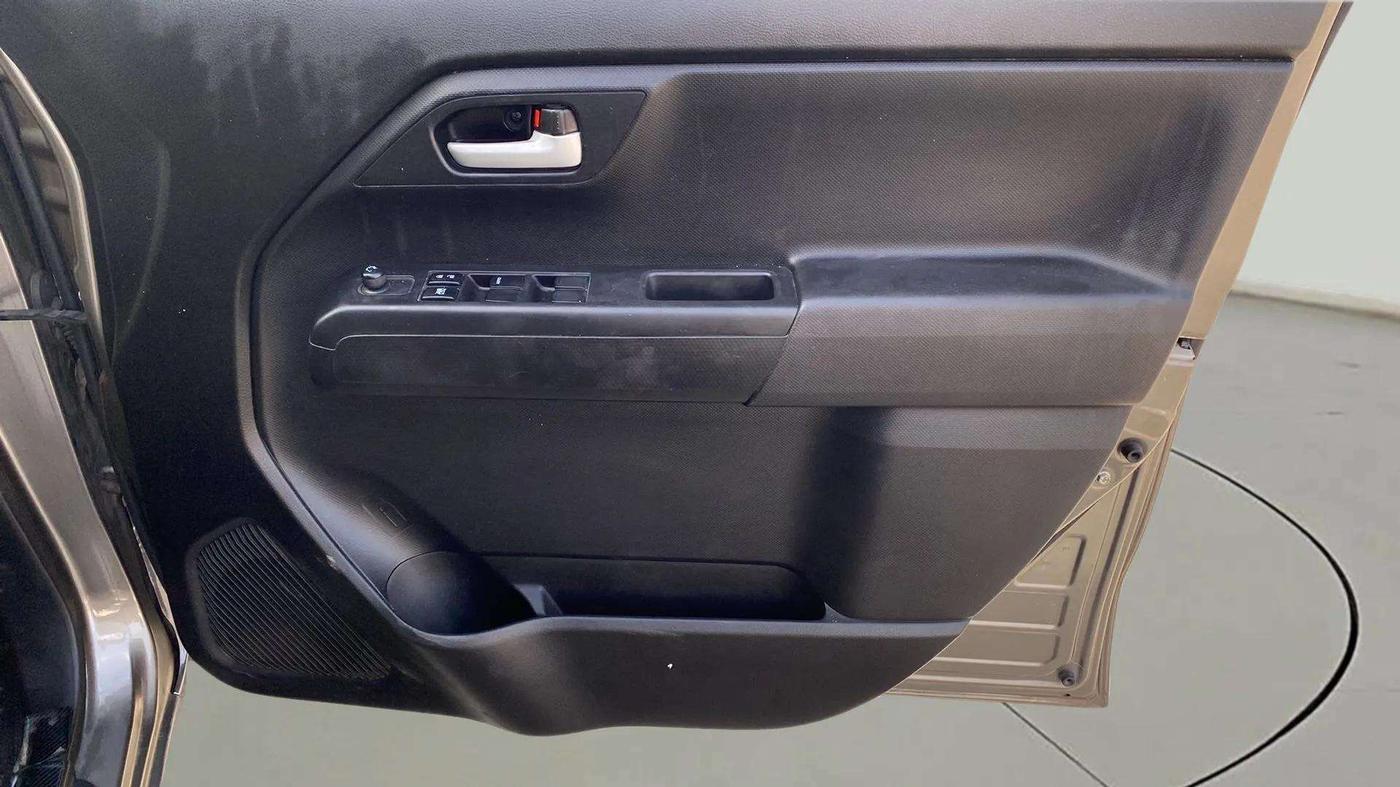 2022 Maruti New Wagon-R ZXI 1.2, Petrol, Manual, 25,079 km, Driver Side Door Panels Control