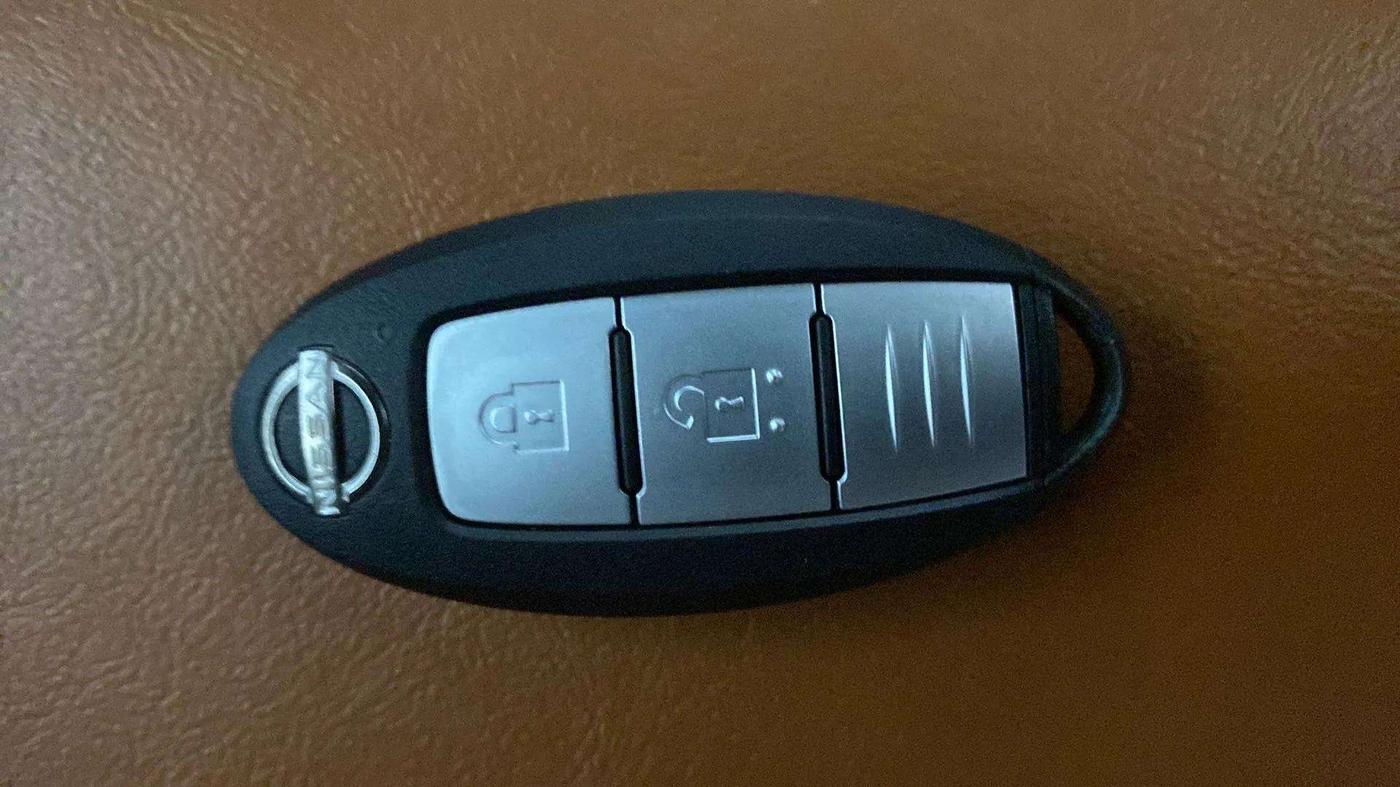 2022 Nissan MAGNITE XV MT, Petrol, Manual, 27,763 km, Key Close Up