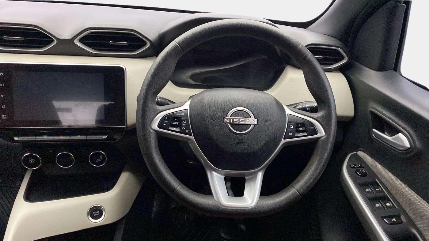 2022 Nissan MAGNITE XV MT, Petrol, Manual, 27,763 km, Steering Wheel Close Up