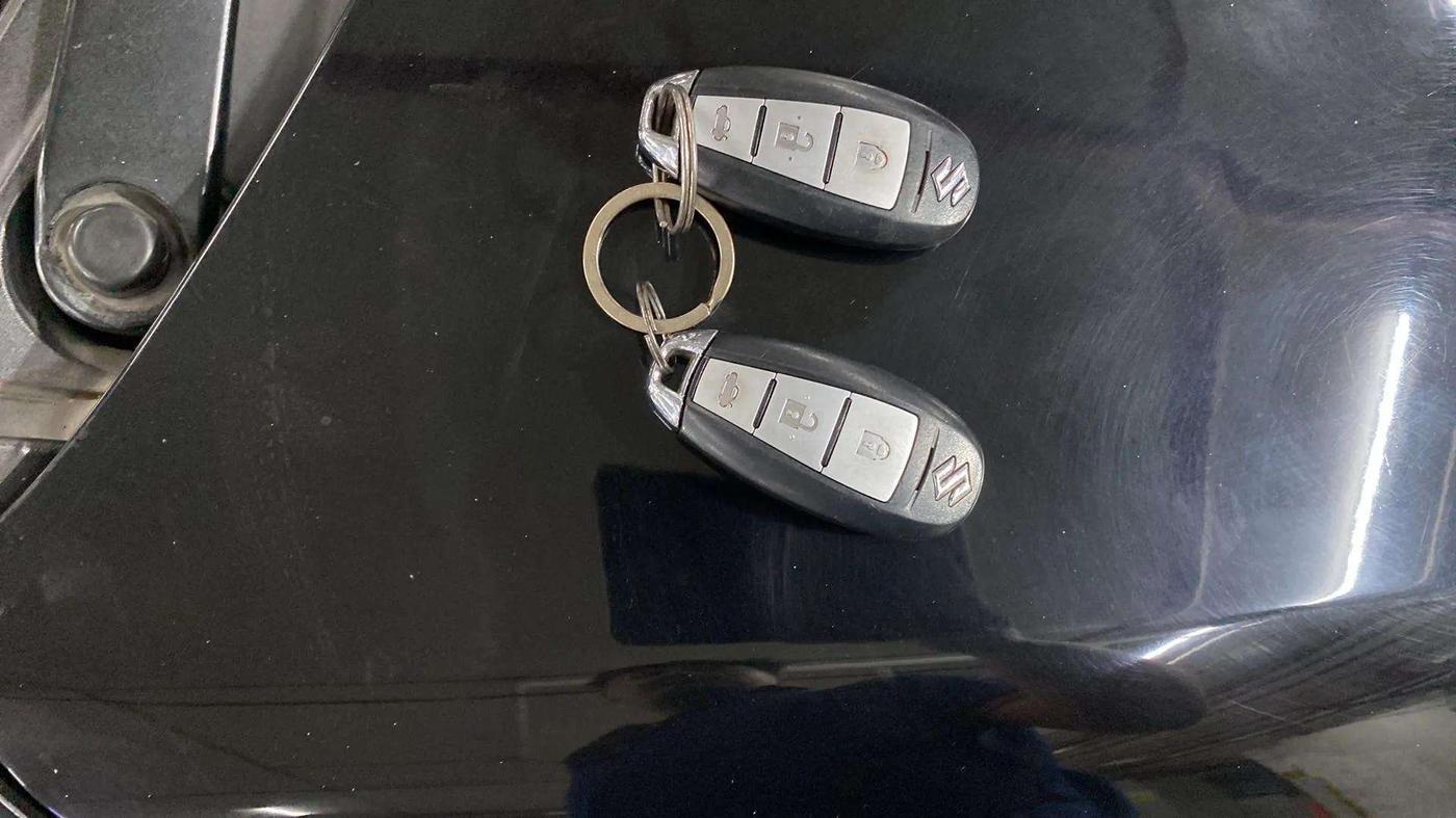 2015 Maruti Ciaz ZXI, Petrol, Manual, 53,361 km, Key Close Up