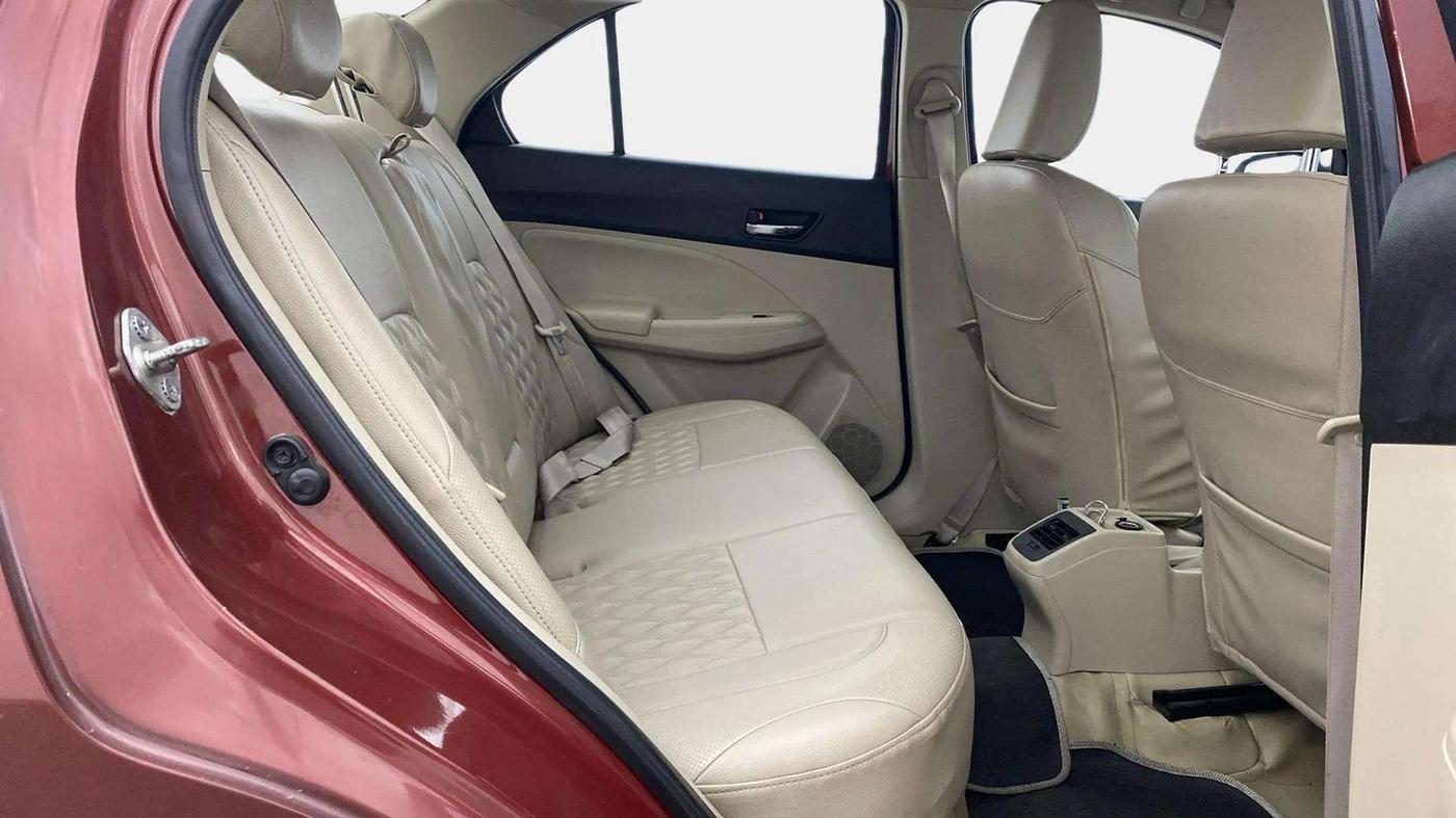 2017 Maruti Dzire ZXI, Petrol, Manual, 34,903 km, Right Side Rear Door Cabin