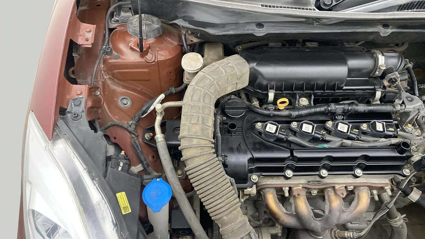 2017 Maruti Dzire ZXI, Petrol, Manual, 34,903 km, Engine View - Right