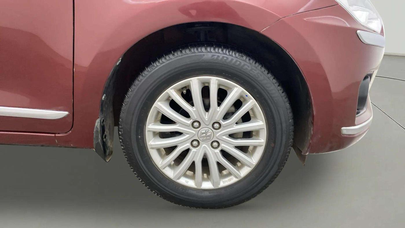 2017 Maruti Dzire ZXI, Petrol, Manual, 34,903 km, Right Front Wheel