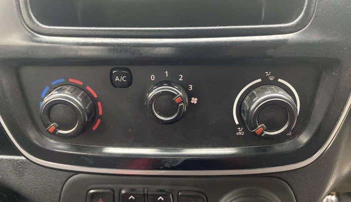 2019 Renault Kwid RXL, Petrol, Manual, 70,580 km, AC Unit - Directional switch has minor damage