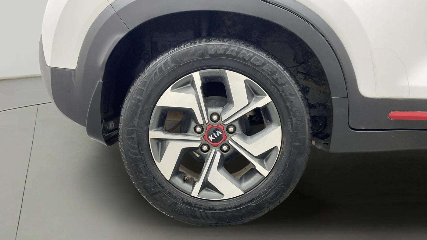 2020 KIA SONET GTX PLUS 1.0 IMT, Petrol, Manual, 50,806 km, Right Rear Wheel