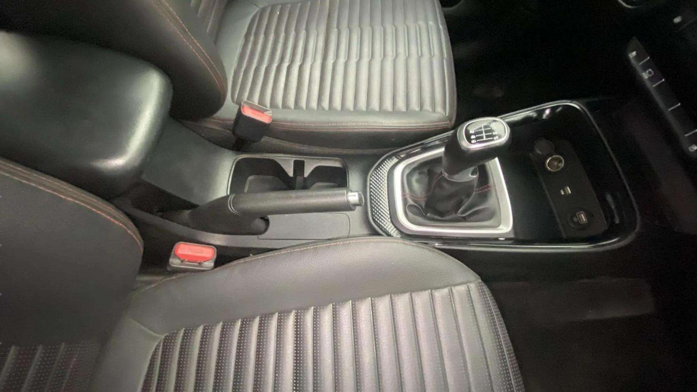 2020 KIA SONET GTX PLUS 1.0 IMT, Petrol, Manual, 50,806 km, Gear Lever