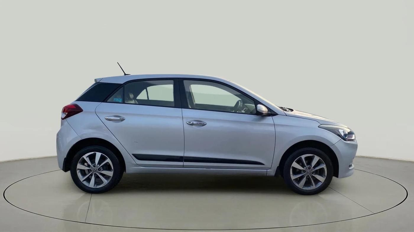 2017 Hyundai Elite i20 ASTA 1.2, Petrol, Manual, 77,797 km, Right Side View