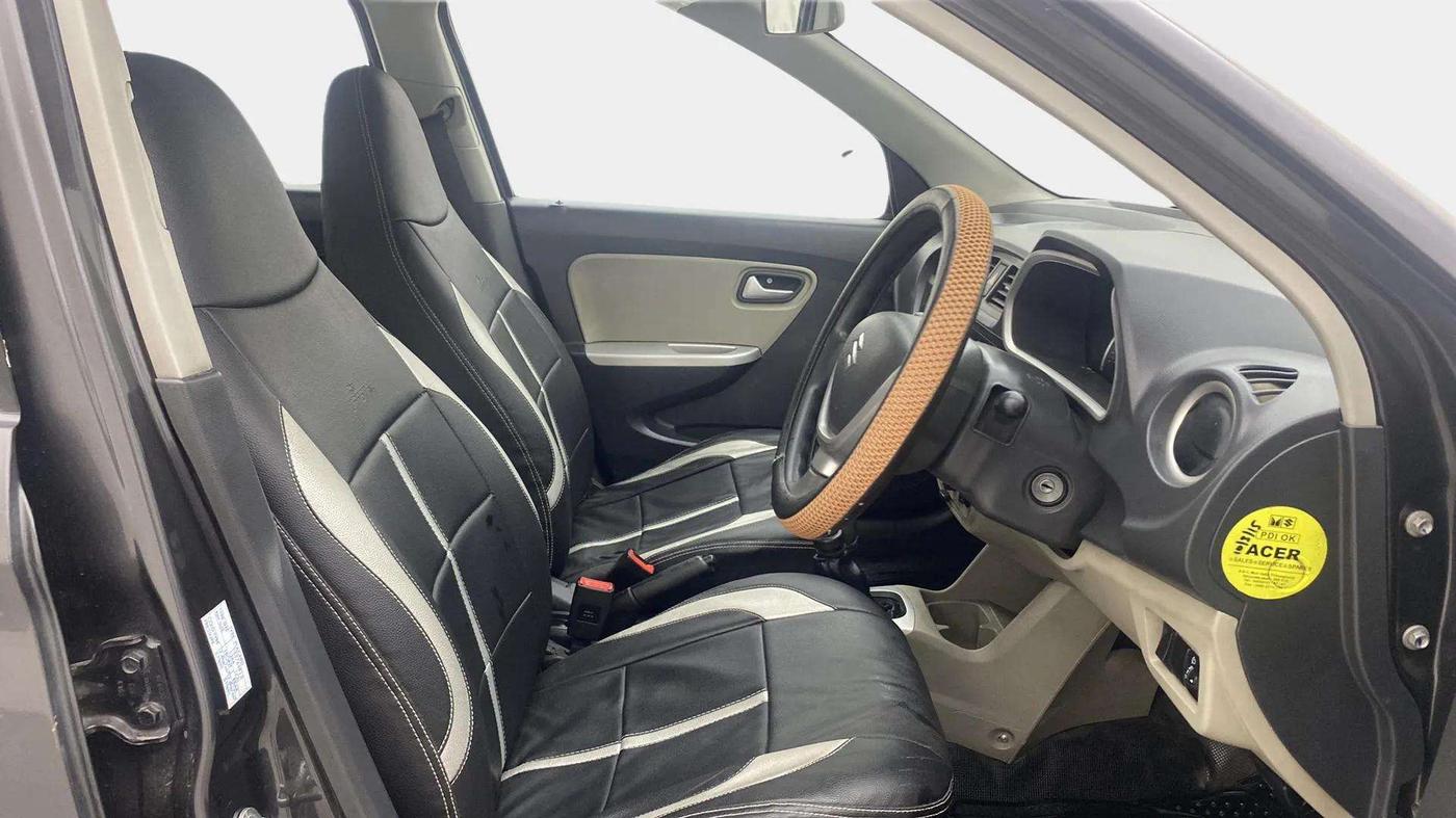 2015 Maruti Alto K10 VXI, Petrol, Manual, 60,493 km, Right Side Front Door Cabin