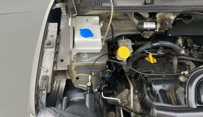 2019 Renault Kwid CLIMBER 1.0 AMT, Petrol, Automatic, 16,472 km, Engine View - Right
