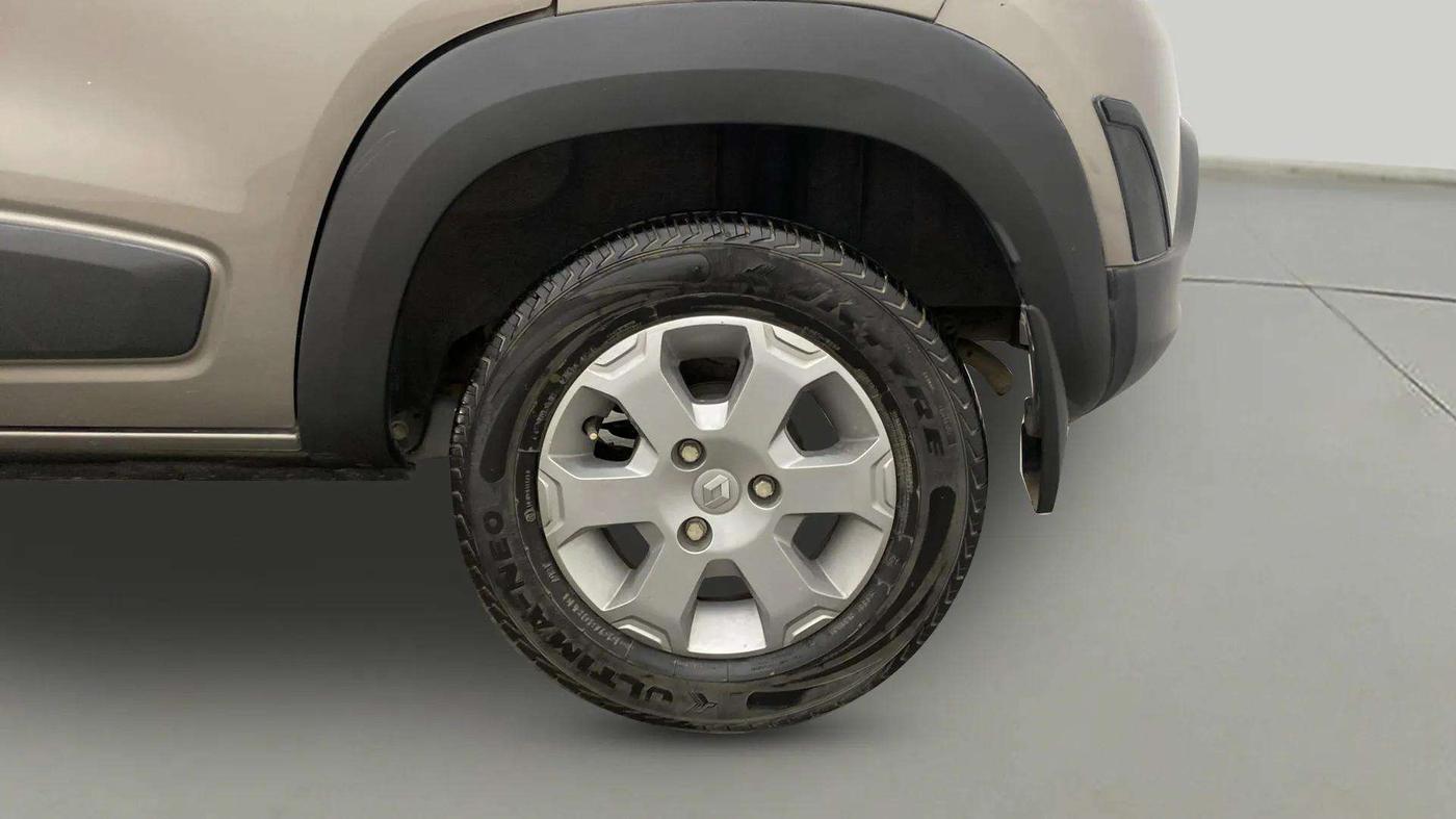 2019 Renault Kwid CLIMBER 1.0 AMT, Petrol, Automatic, 16,472 km, Left Rear Wheel