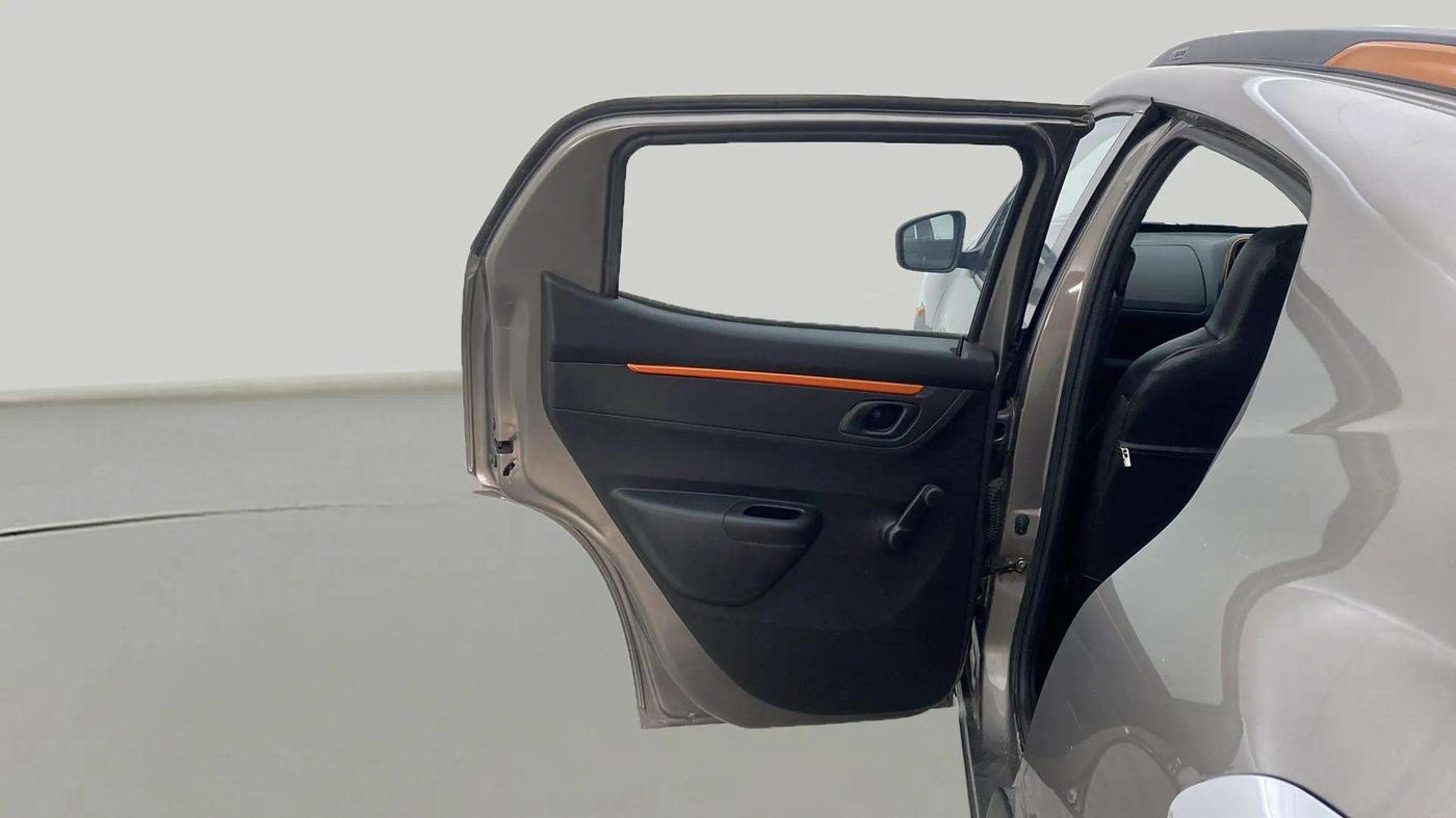 2019 Renault Kwid CLIMBER 1.0 AMT, Petrol, Automatic, 16,472 km, LHS Rear Door
