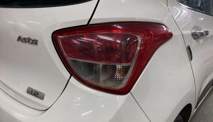 2016 Hyundai Grand i10 ASTA (O) 1.2 KAPPA VTVT, Petrol, Manual, 59,255 km, Right tail light - < 2 inches,no. = 2