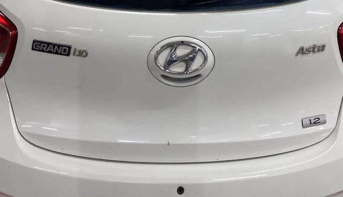 2016 Hyundai Grand i10 ASTA (O) 1.2 KAPPA VTVT, Petrol, Manual, 59,255 km, Dicky (Boot door) - Slightly dented