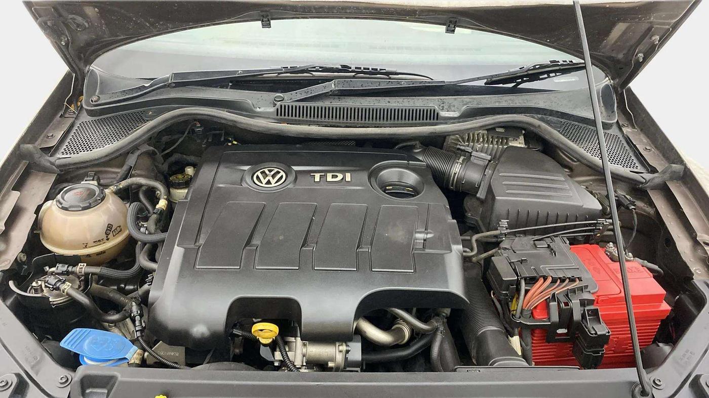 2018 Volkswagen Ameo HIGHLINE PLUS 1.5L AT 16 ALLOY, Diesel, Automatic, 45,989 km, Engine View