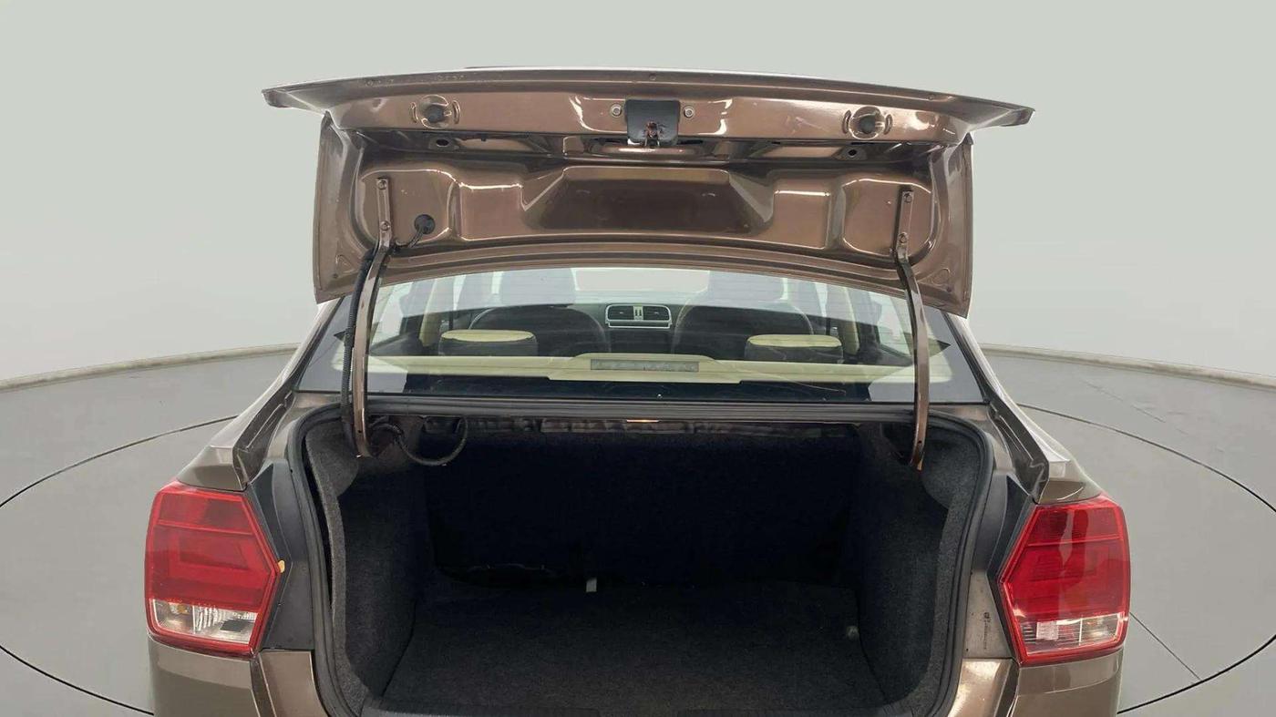 2018 Volkswagen Ameo HIGHLINE PLUS 1.5L AT 16 ALLOY, Diesel, Automatic, 45,989 km, Boot Door Open