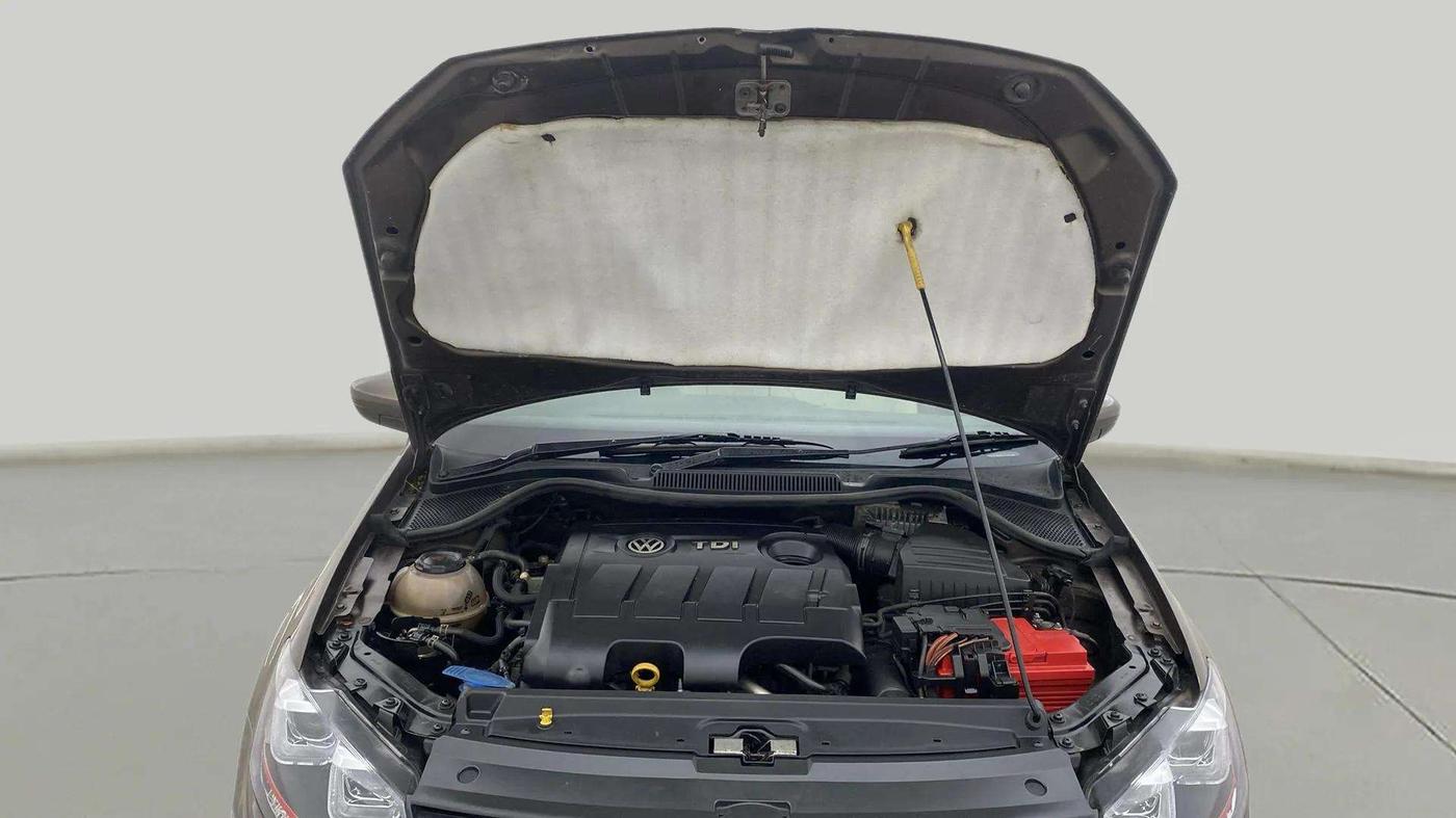2018 Volkswagen Ameo HIGHLINE PLUS 1.5L AT 16 ALLOY, Diesel, Automatic, 45,989 km, Open Bonet