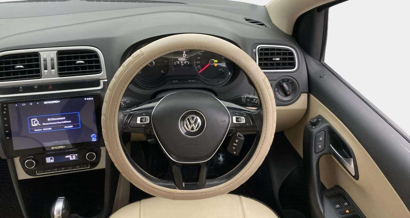 2018 Volkswagen Ameo HIGHLINE PLUS 1.5L AT 16 ALLOY, Diesel, Automatic, 45,989 km, Steering Wheel Close Up