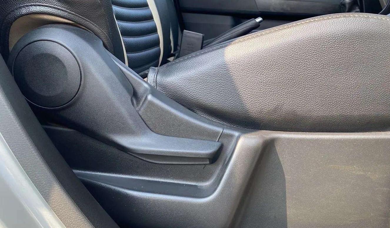 2019 Maruti New Wagon-R VXI 1.0, Petrol, Manual, 16,499 km, Driver Side Adjustment Panel