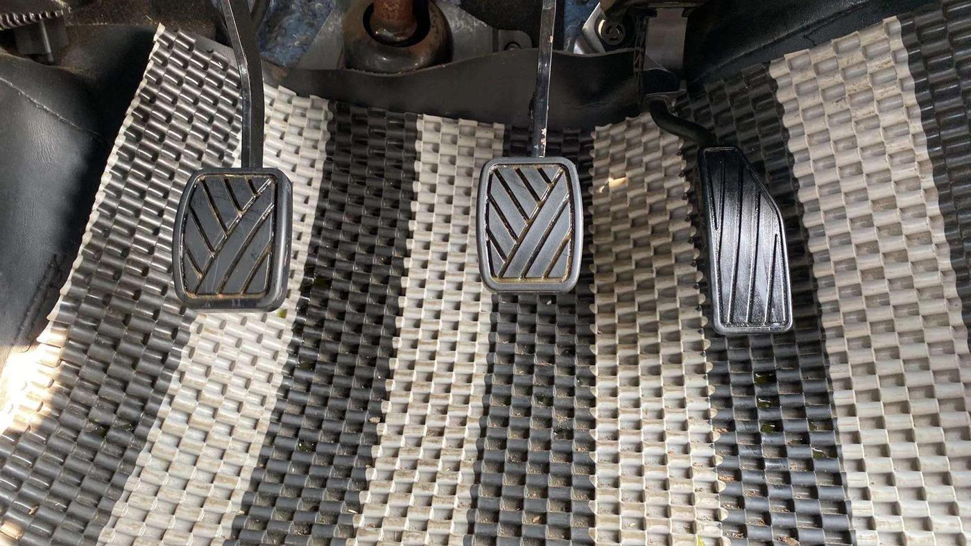 2019 Maruti New Wagon-R VXI 1.0, Petrol, Manual, 16,499 km, Pedals