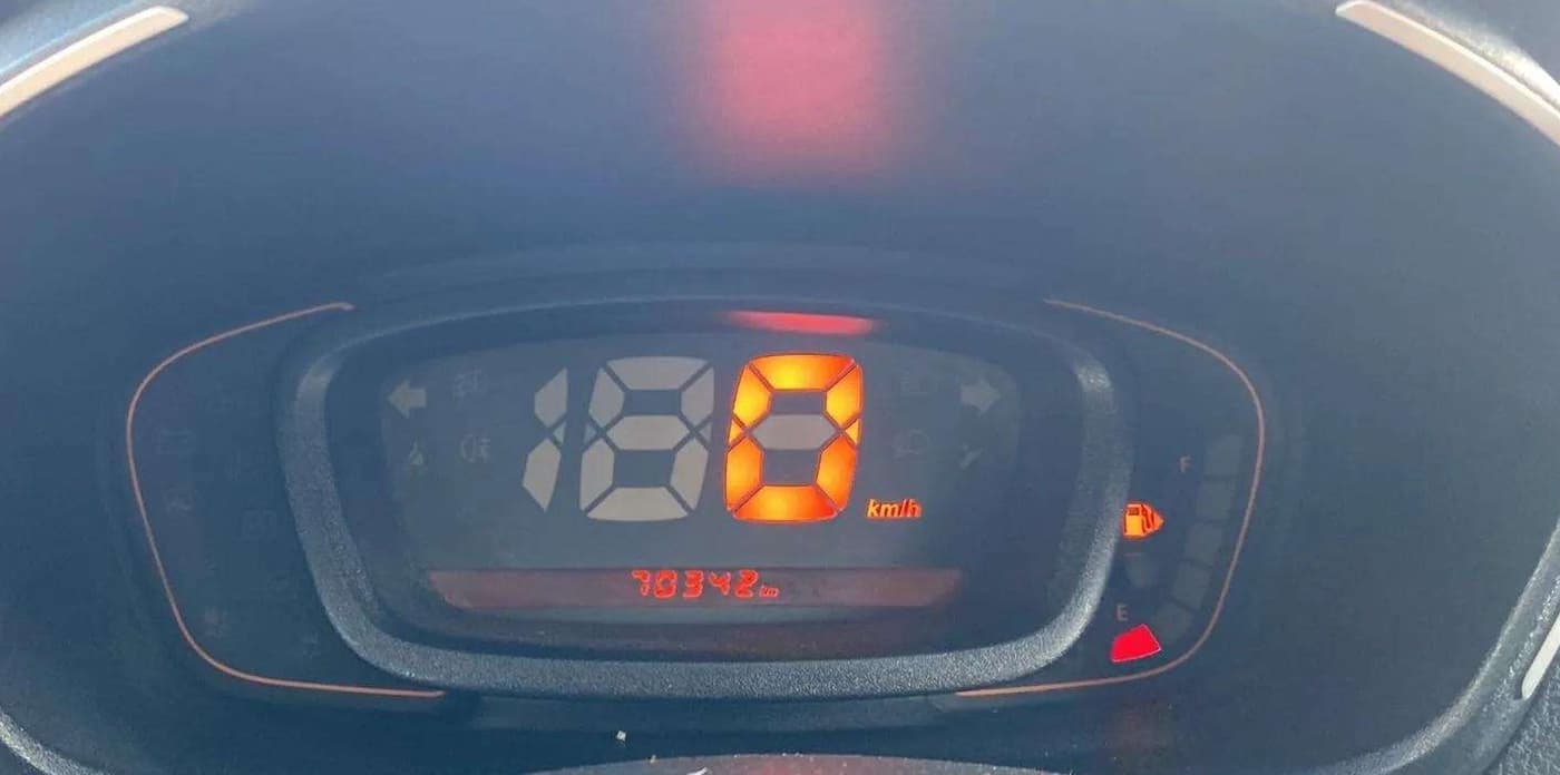 2017 Renault Kwid RXL, Petrol, Manual, 70,347 km, Odometer Image