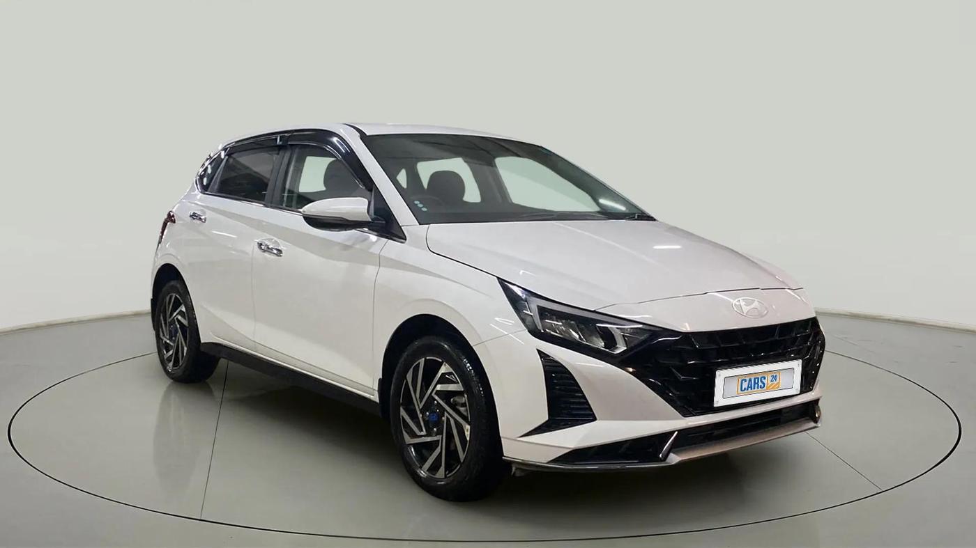 2023 Hyundai NEW I20 ASTA 1.2 MT, Petrol, Manual, 4,077 km, SRP
