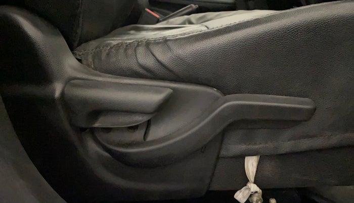 2016 Honda BR-V 1.5L I-VTEC S, Petrol, Manual, 28,582 km, Driver Side Adjustment Panel