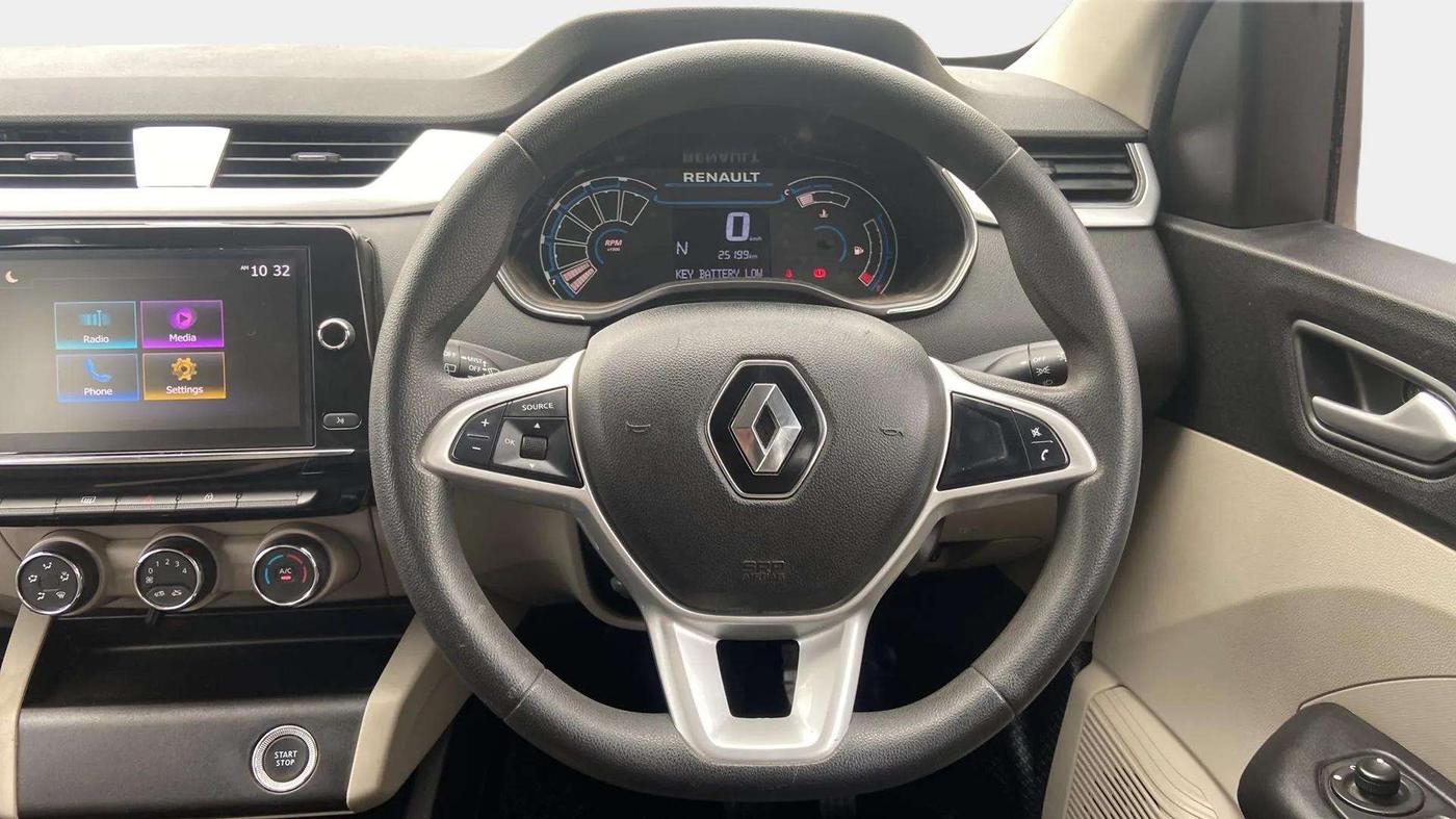 2021 Renault TRIBER RXZ AMT DUAL TONE, Petrol, Automatic, 25,183 km, Steering Wheel Close Up