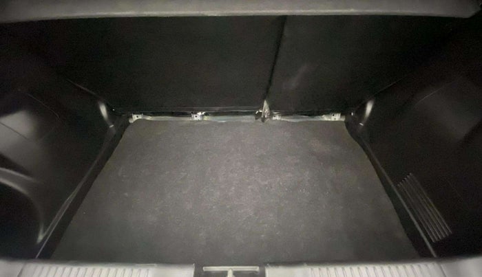 2019 Maruti Swift ZXI, Petrol, Manual, 5,375 km, Boot Open Zoomed View