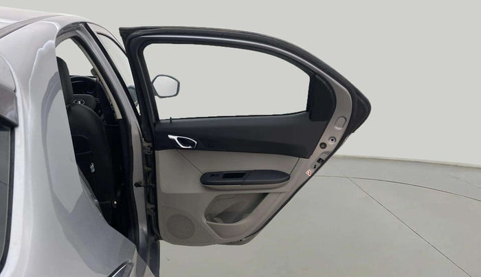 2018 Tata Tiago XZ PETROL, Petrol, Manual, 40,454 km, RHS Rear Door