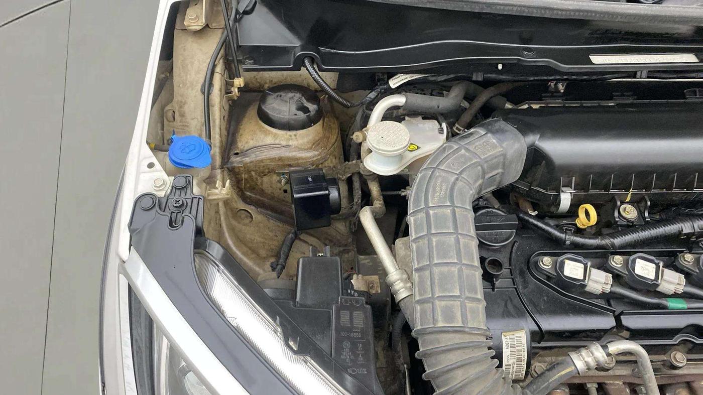 2020 Maruti IGNIS ZETA 1.2 AMT, Petrol, Automatic, 31,830 km, Engine View - Right