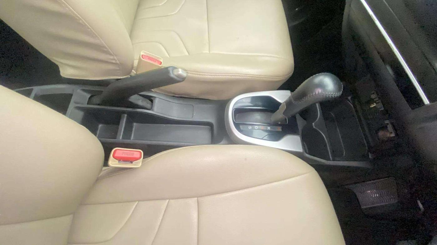 2017 Honda Jazz 1.2L I-VTEC V AT, Petrol, Automatic, 54,928 km, Gear Lever