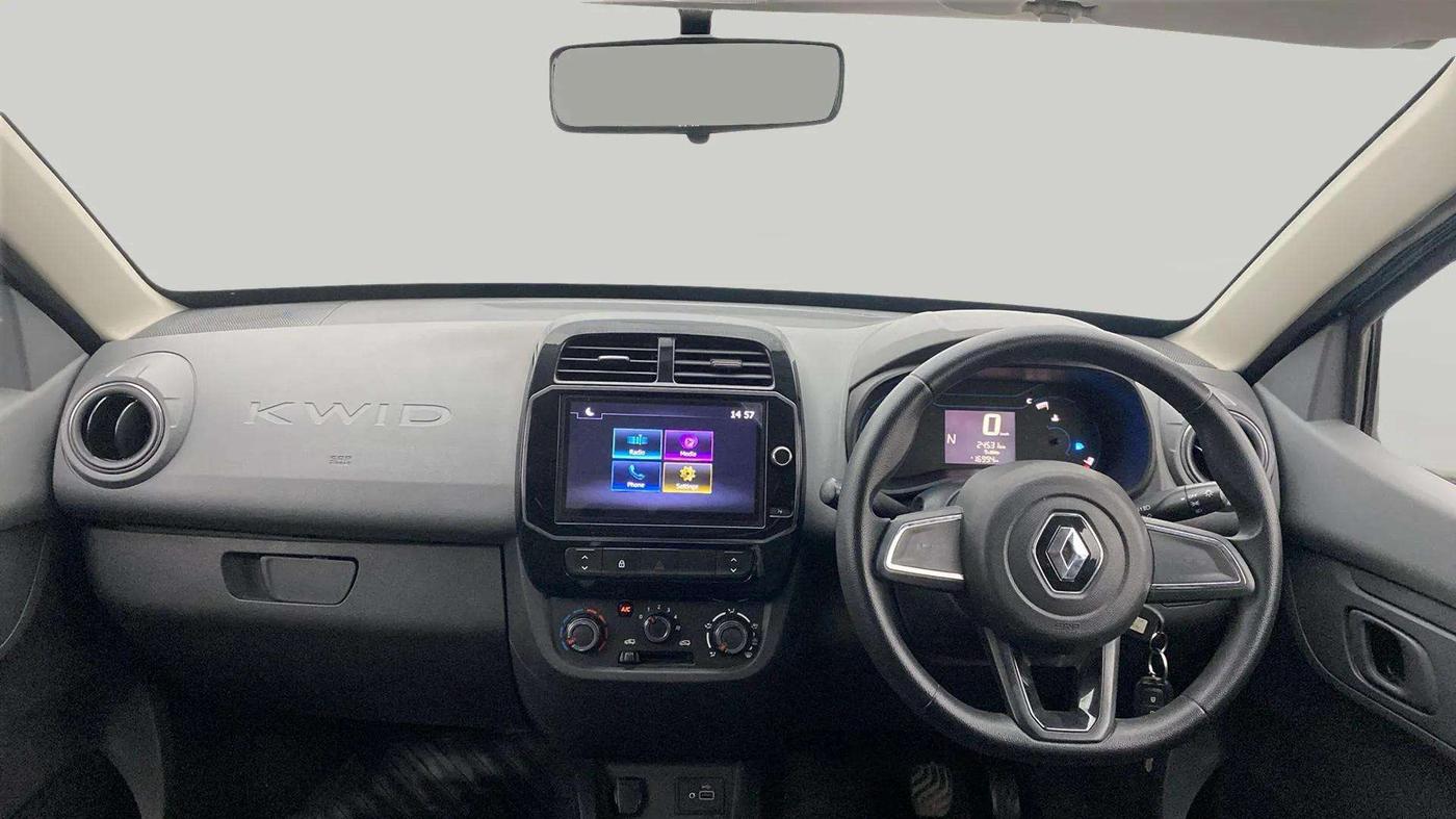 2022 Renault Kwid RXT 1.0 AMT (O), Petrol, Automatic, 24,700 km, Dashboard