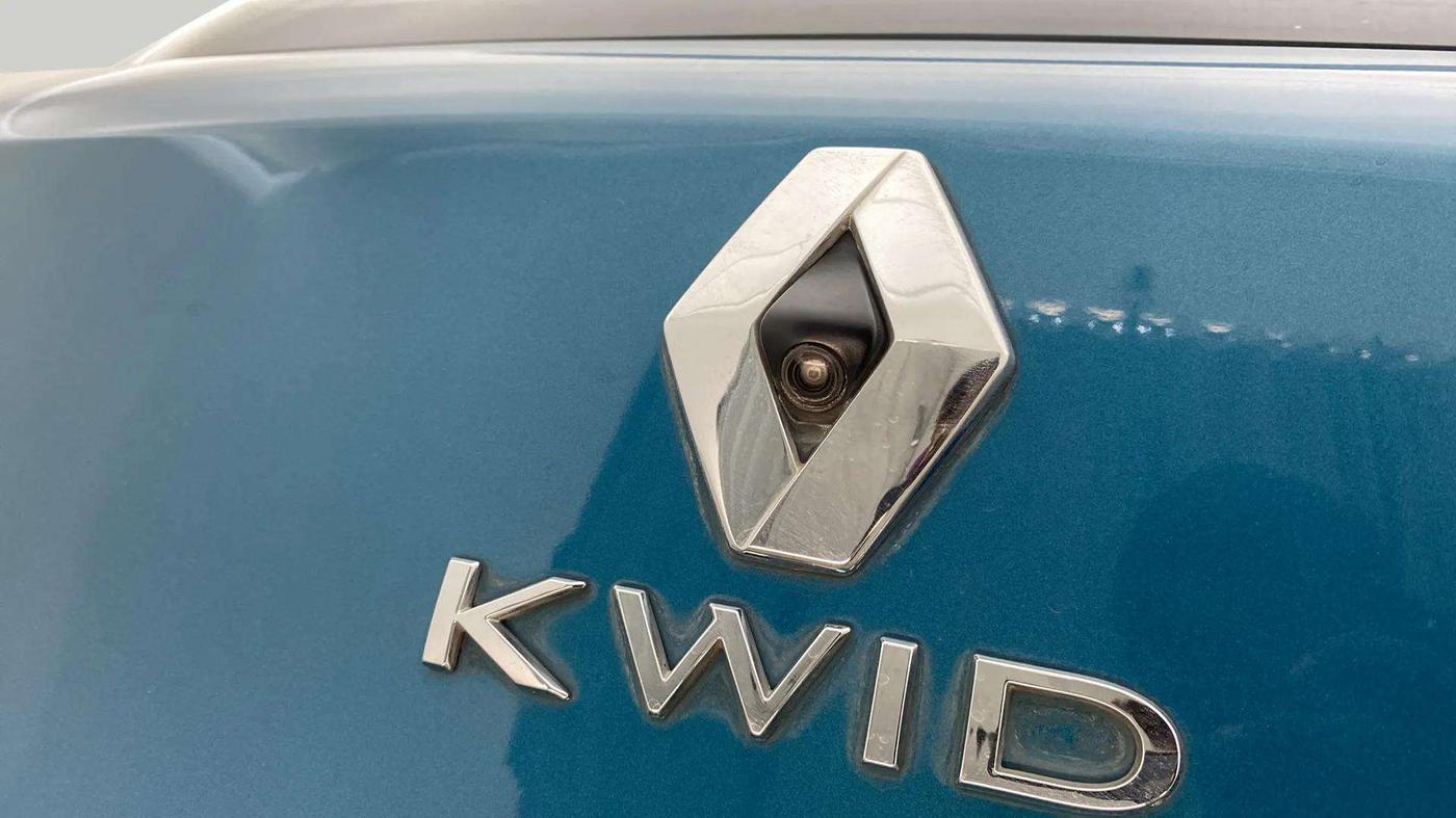 2022 Renault Kwid RXT 1.0 AMT (O), Petrol, Automatic, 24,700 km, Parking Camera