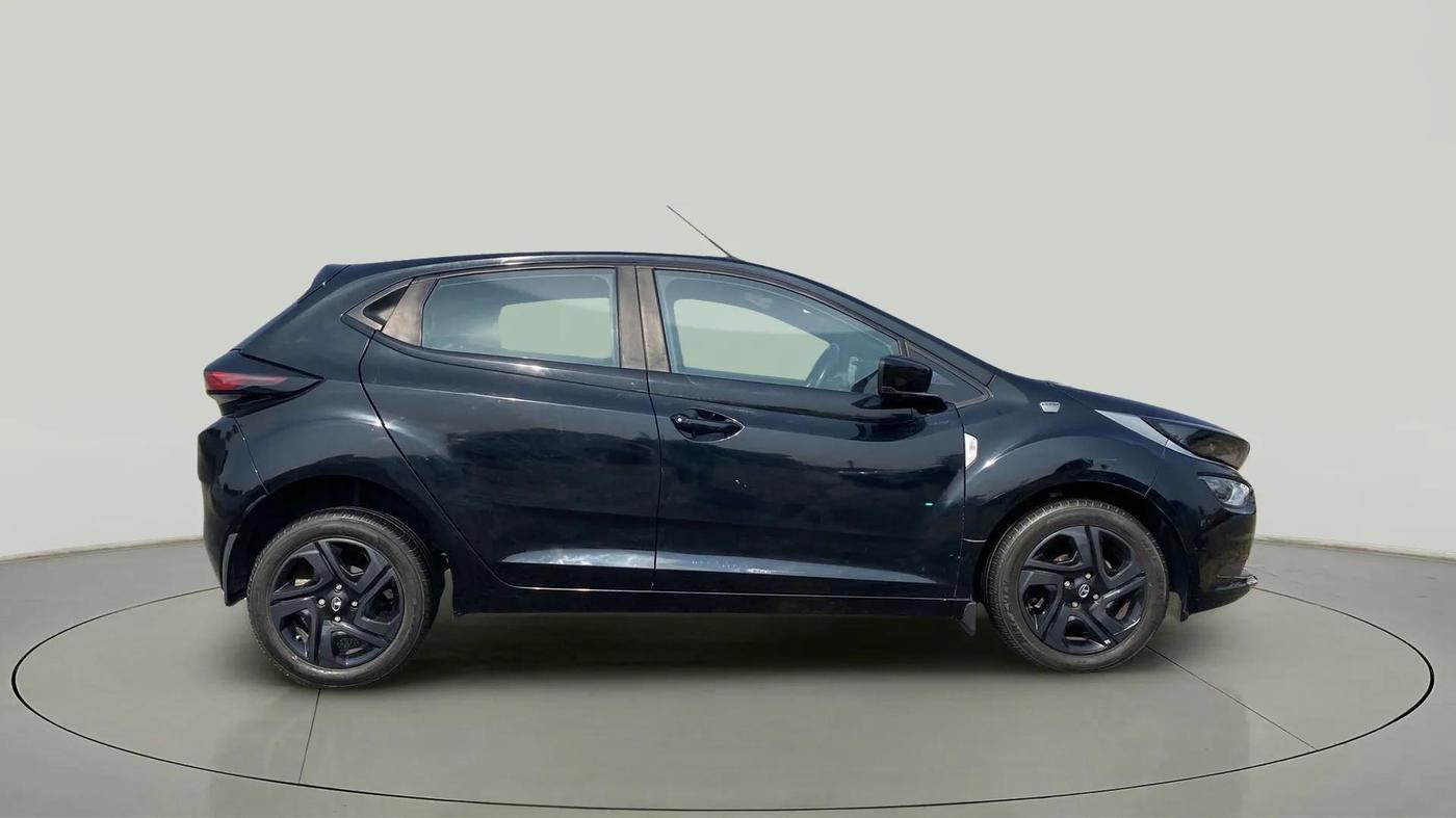 2022 Tata ALTROZ XT PETROL DARK EDITION, Petrol, Manual, 30,624 km, Right Side View