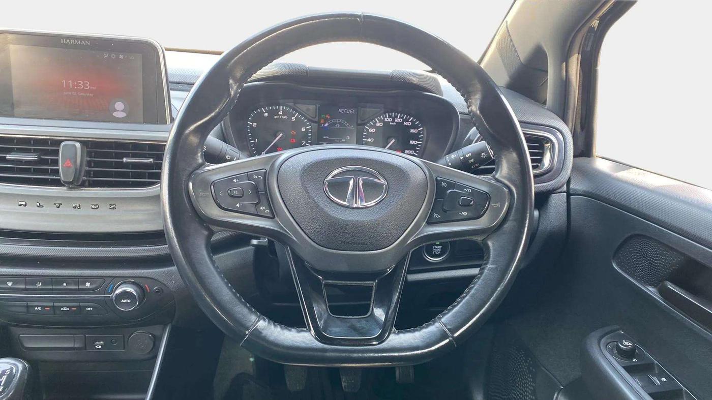 2022 Tata ALTROZ XT PETROL DARK EDITION, Petrol, Manual, 30,624 km, Steering Wheel Close Up