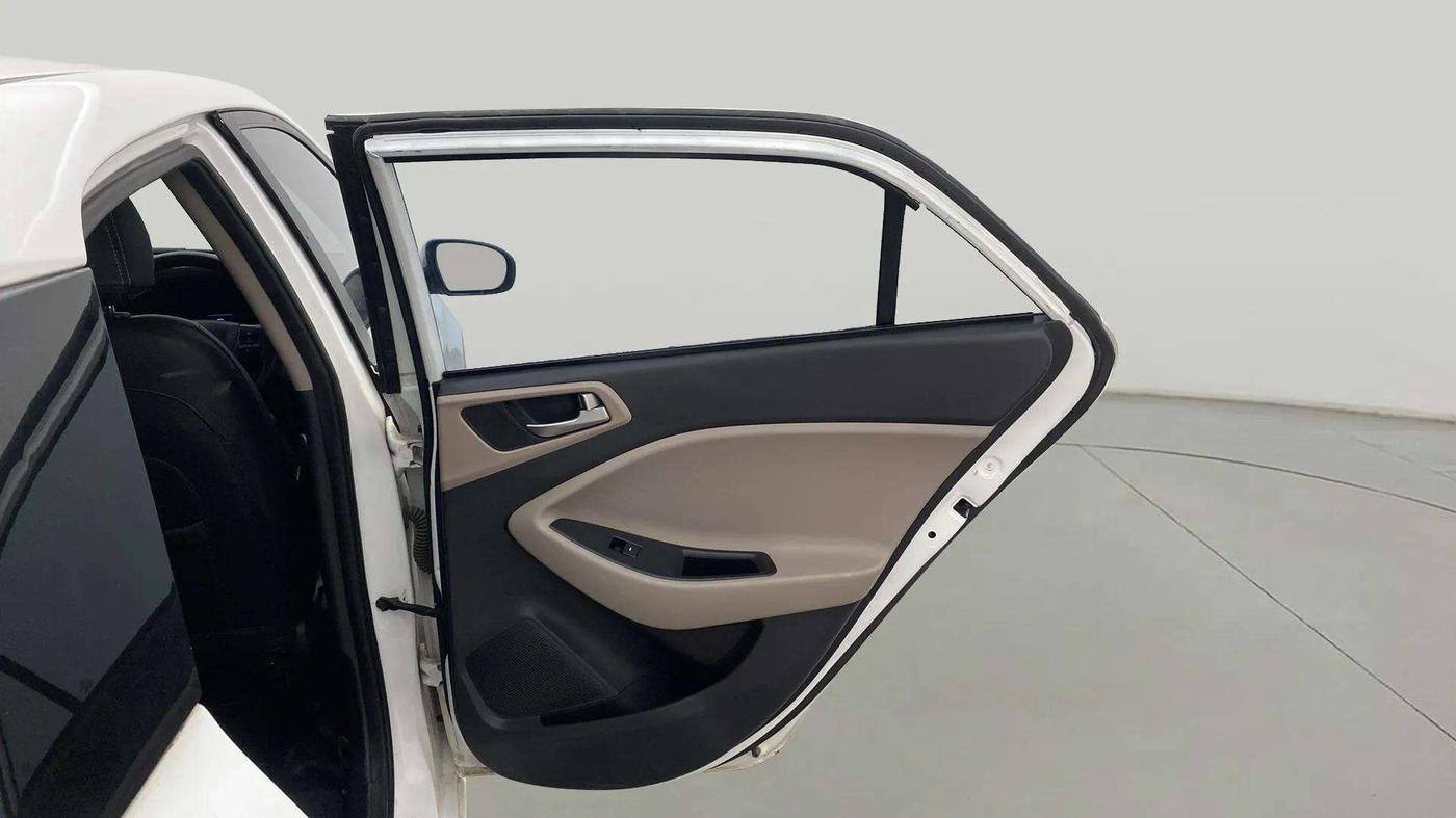 2018 Hyundai Elite i20 ASTA 1.2 (O), CNG, Manual, 40,166 km, RHS Rear Door