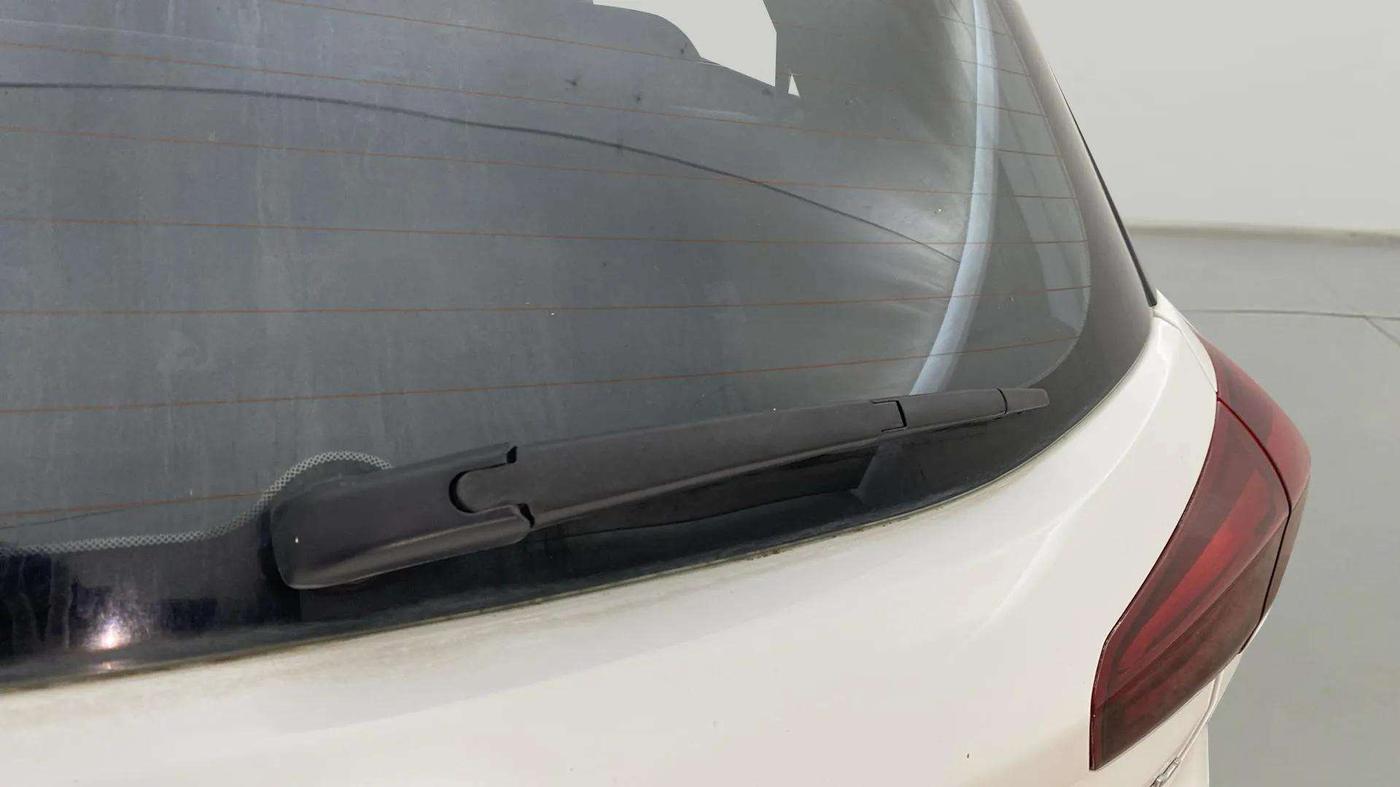 2018 Hyundai Elite i20 ASTA 1.2 (O), CNG, Manual, 40,166 km, Rear Wiper