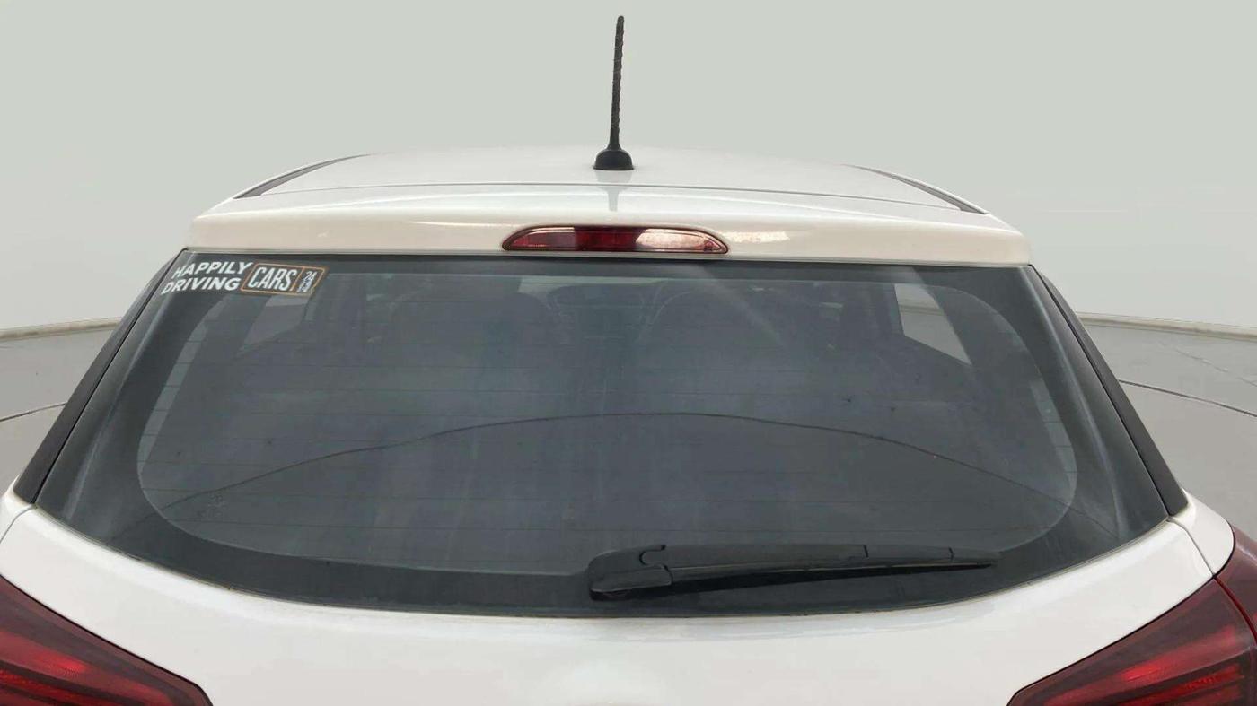 2018 Hyundai Elite i20 ASTA 1.2 (O), CNG, Manual, 40,166 km, Rear Windshield