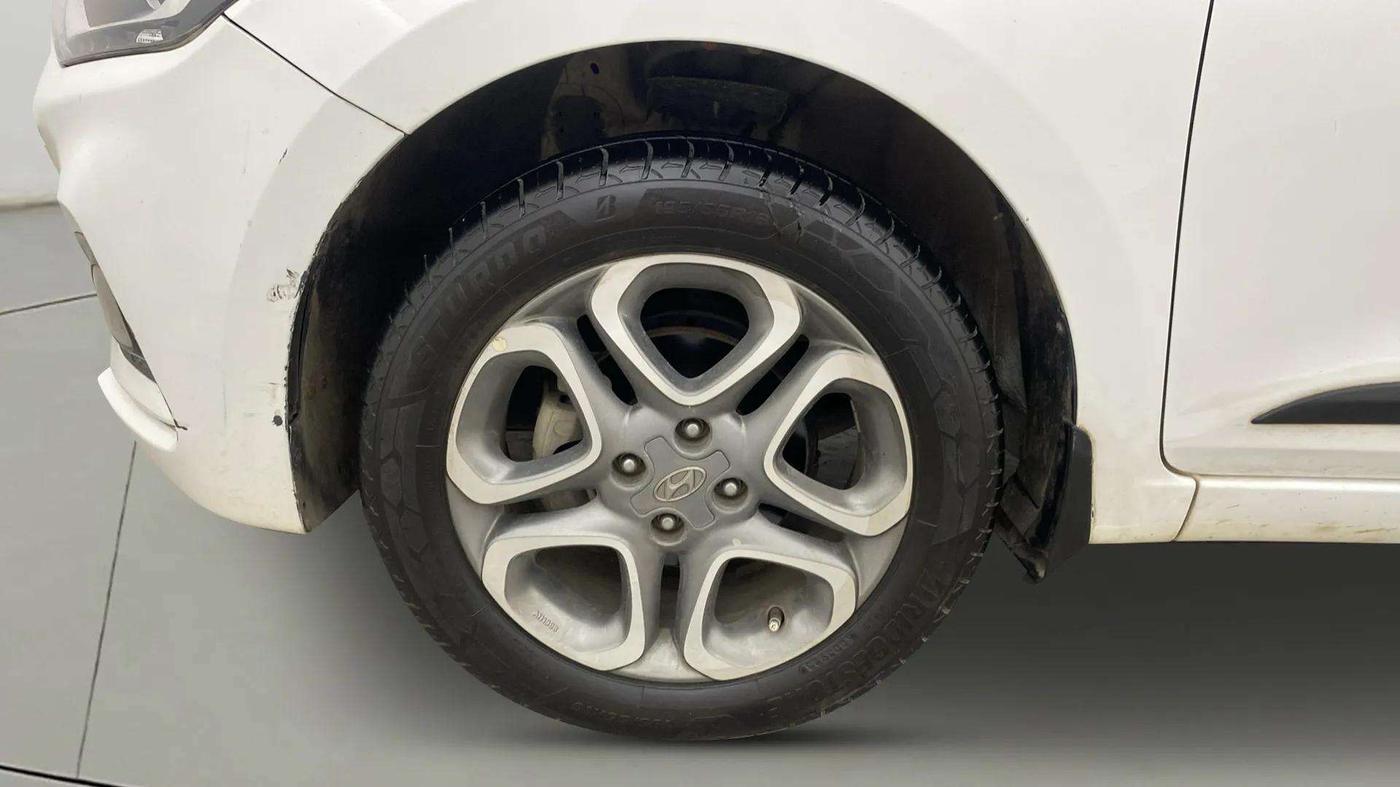 2018 Hyundai Elite i20 ASTA 1.2 (O), CNG, Manual, 40,166 km, Left Front Wheel