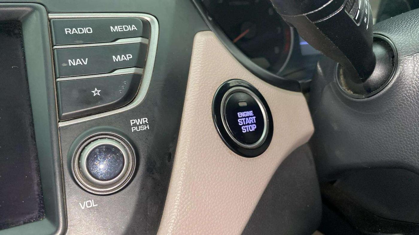 2018 Hyundai Elite i20 ASTA 1.2 (O), CNG, Manual, 40,166 km, Keyless Start/ Stop Button