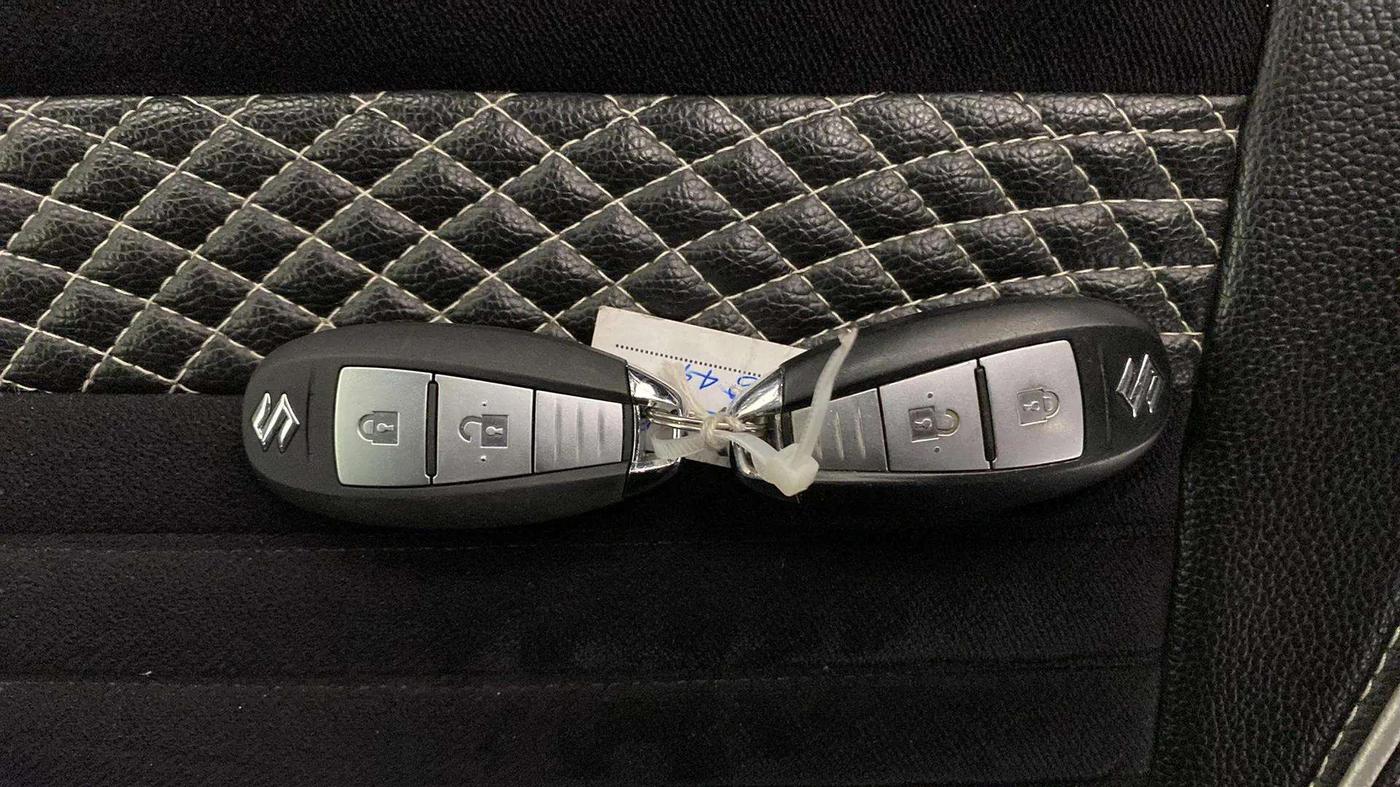2018 Maruti Baleno ZETA PETROL 1.2, Petrol, Manual, 25,546 km, Key Close Up
