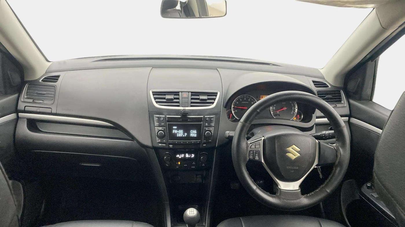 2013 Maruti Swift ZXI, Petrol, Manual, 44,995 km, Dashboard