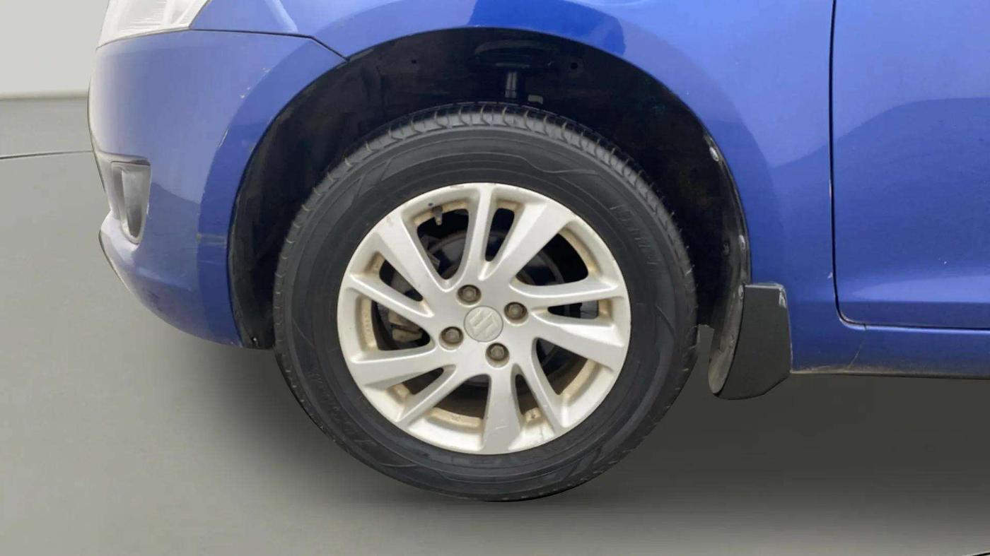 2013 Maruti Swift ZXI, Petrol, Manual, 44,995 km, Left Front Wheel