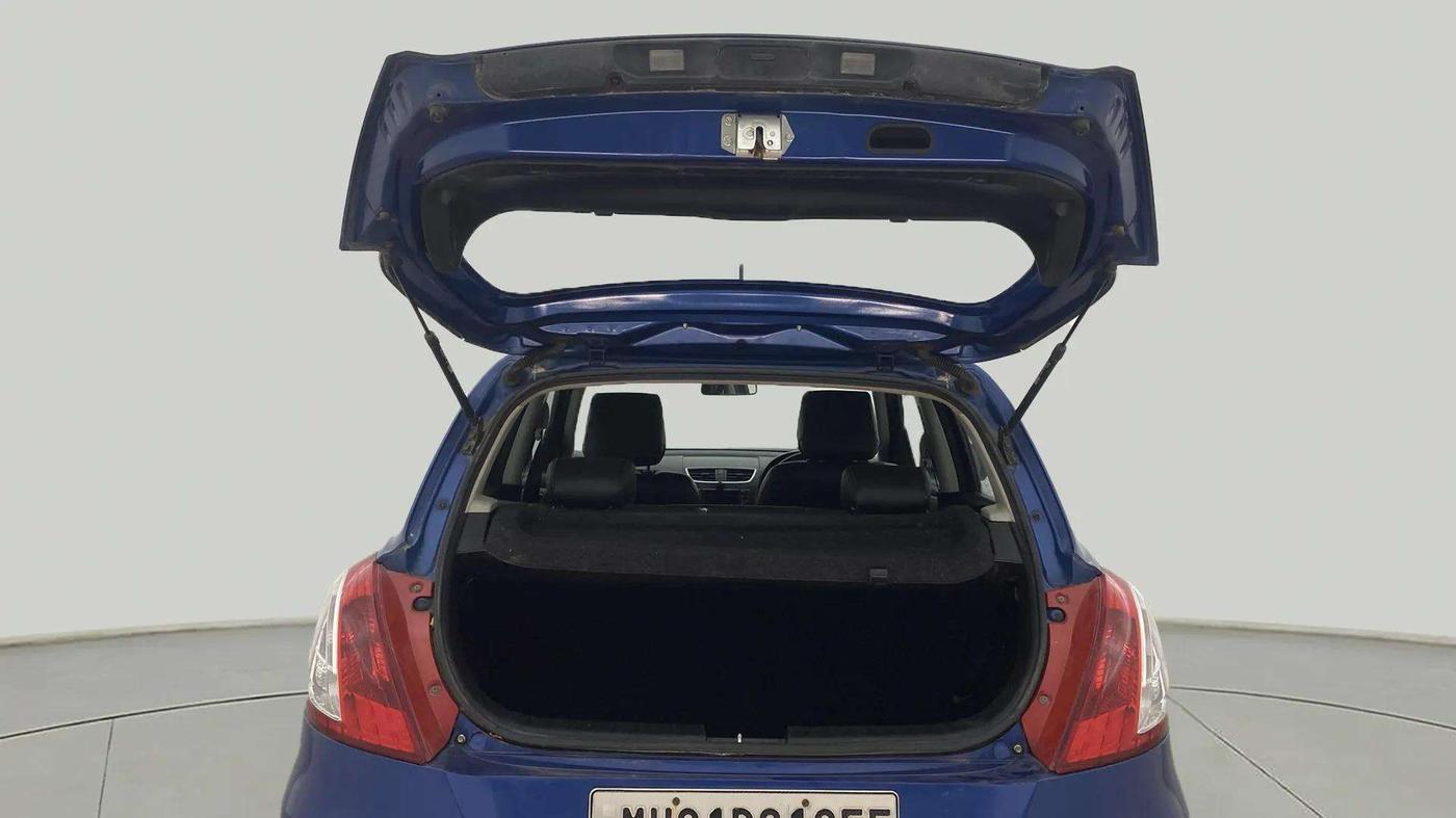 2013 Maruti Swift ZXI, Petrol, Manual, 44,995 km, Boot Door Open