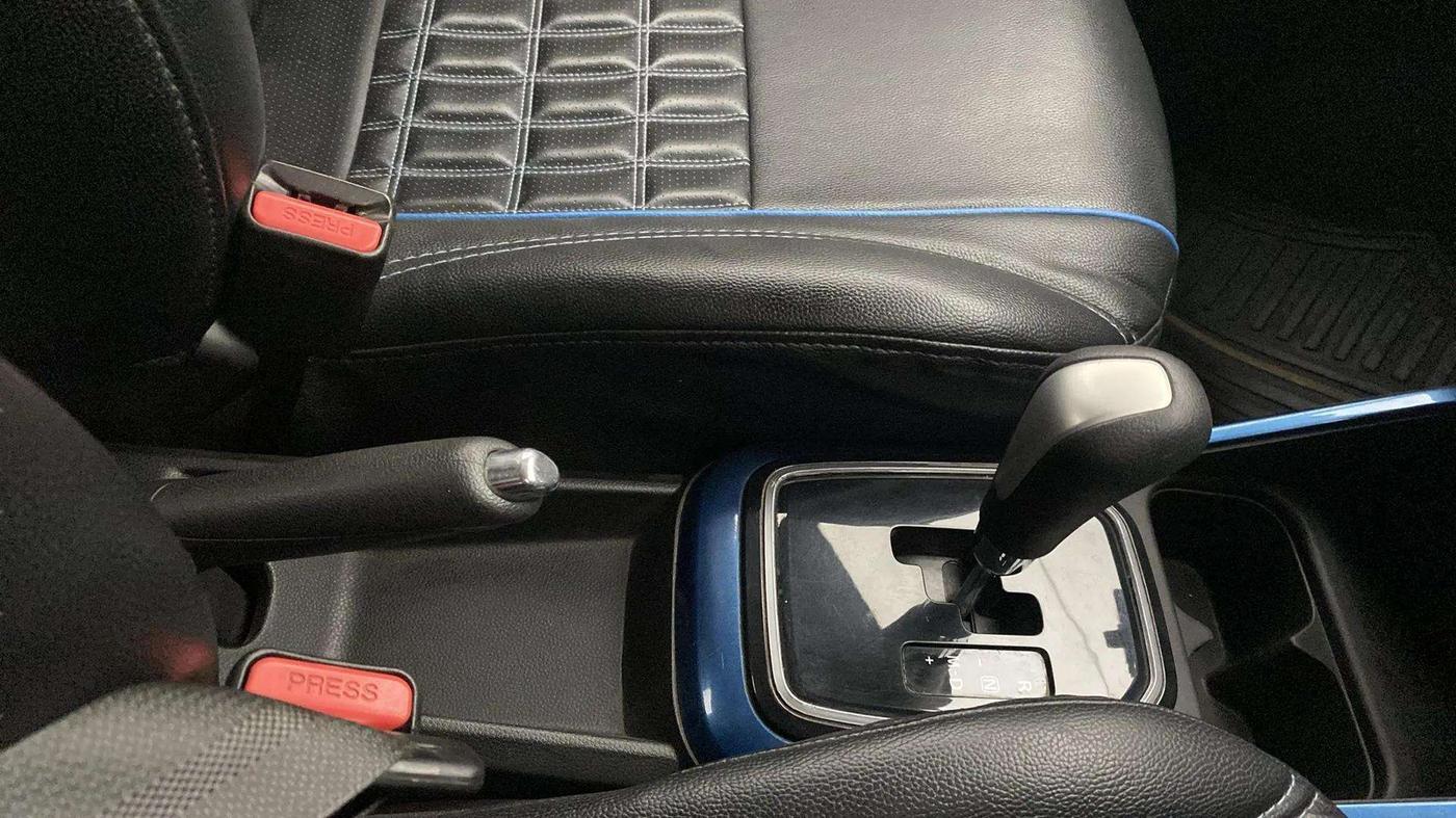2017 Maruti IGNIS DELTA 1.2 AMT, Petrol, Automatic, 44,407 km, Gear Lever